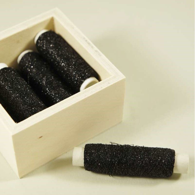 Au ver à soie Beiauffaden aus Seide - Fb: 005 schwarz